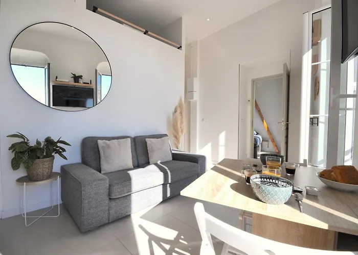 # Monaco - F1 Gp - 4 Persons - Sea View - New - Parking - Clim - Premium - And Sun