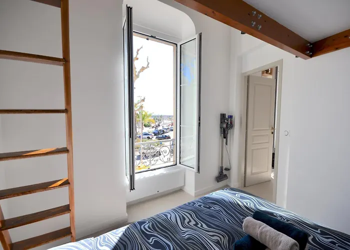 # Monaco - F1 Gp - 4 Persons - Sea View - New - Parking - Clim - Premium - And Sun Menton